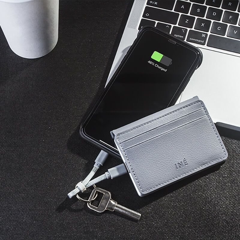 Cartera de piel reciclada y power bank - Imagen 7