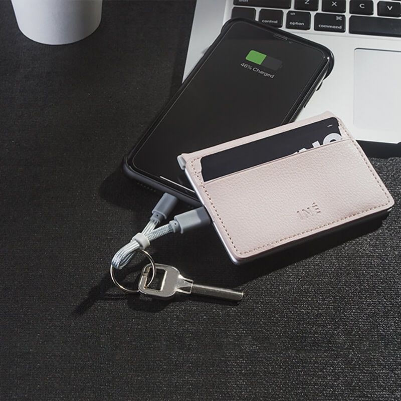 Cartera de piel reciclada y power bank - Imagen 5